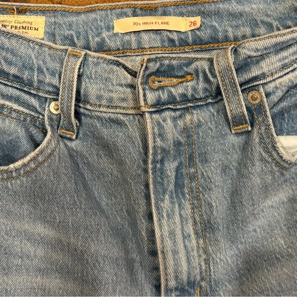 Levi's Light Blue Wide Leg Jeans - Picture 3 of 3